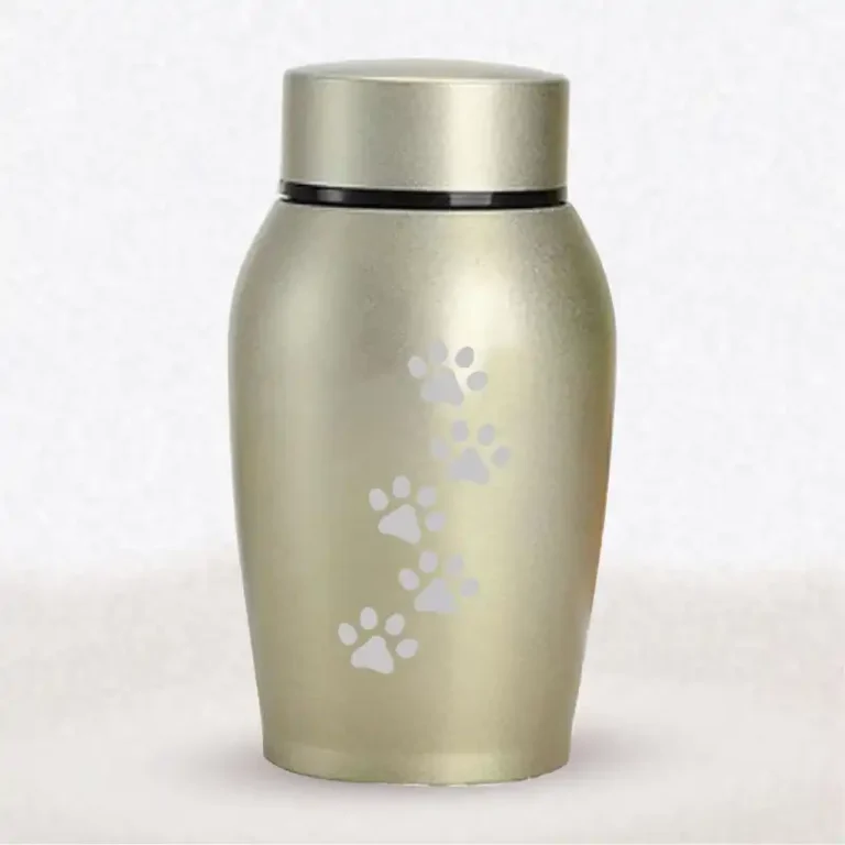 Urna Metálica Quito Crematorio de Mascotas Cremación Cenizas